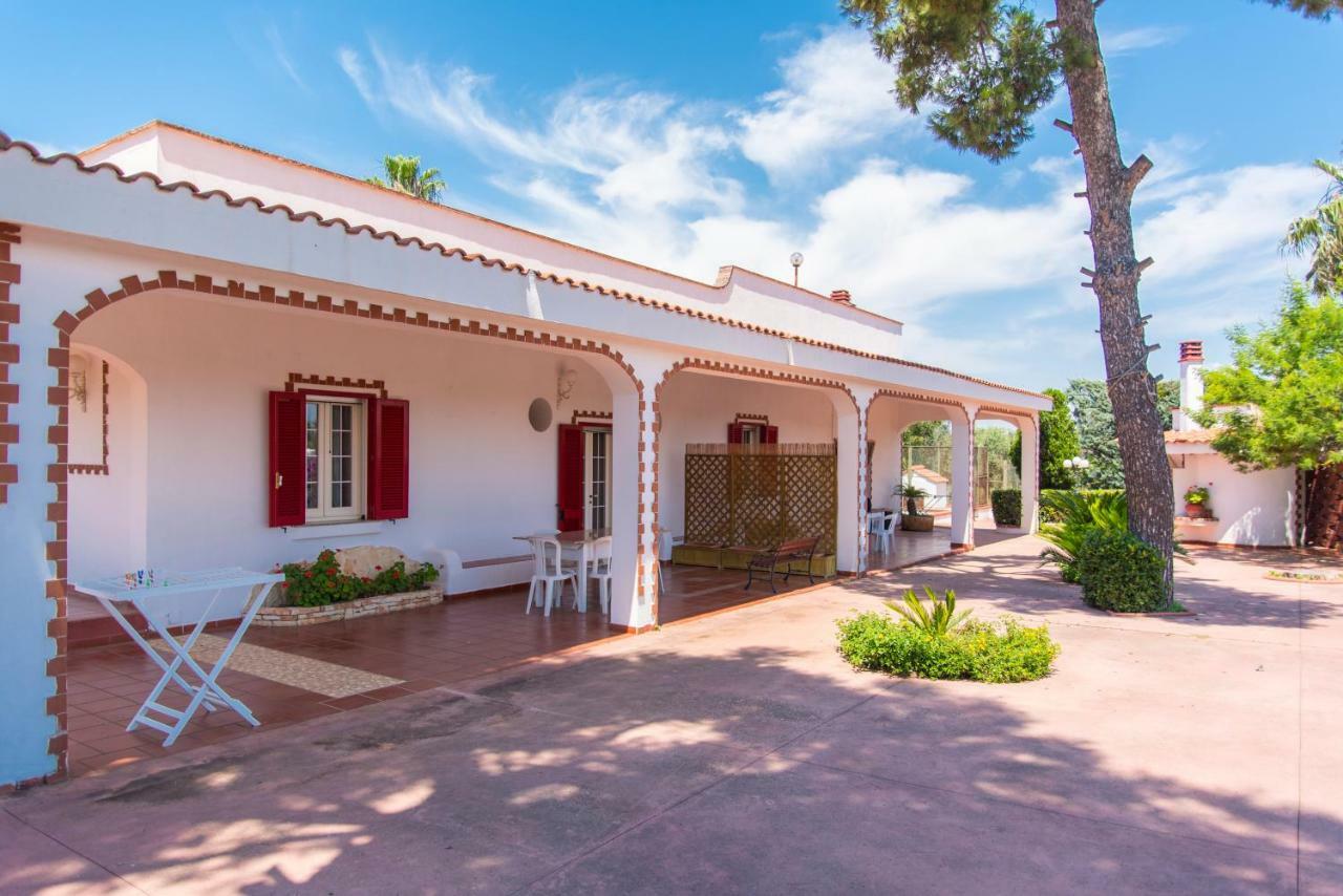 Villa Potenza Galatone Exteriör bild